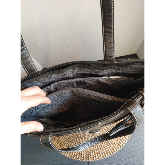 Buxton Travel Tote w. Kiss Lock Pouch - Picture 6 of 8